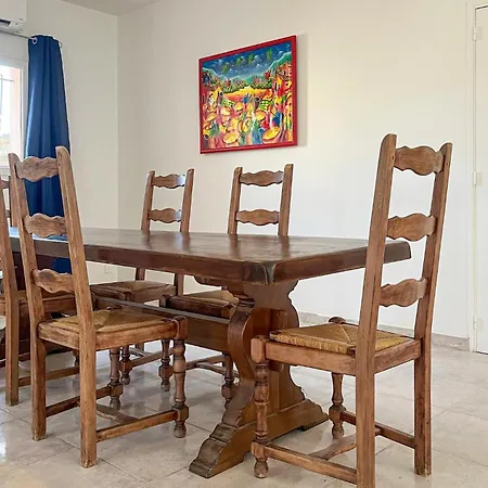 Pet Friendly In Vers-pont-du-gard *